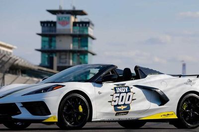 Chevrolet Corvette Convertible Pimpin Acara Indy 500 2021!