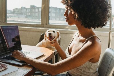 Wanita Berbulu Tandanya Nafsuan, Mitos Atau Fakta?