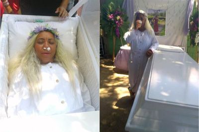 Gegara Penasaran, Wanita Ini Latihan Meninggal, Bikin Acara Pemakaman Palsu & Undang Tamu