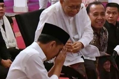 Unggah Foto Jokowi Sungkem ke Ma ruf Amin, Ustaz Yusuf Mansur Dikritik Roy Suryo