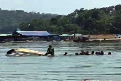 Perahu Wisatawan Tenggelam di Waduk Kedung Ombo, 9 Orang Hilang