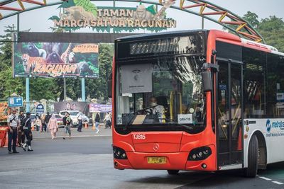 Kecewanya Calon Pengunjung karena Ragunan Tutup, Padahal Sudah Datang Jauh-jauh