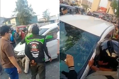 Mobil Pelaku Tabrak Lari Diamuk Massa di Jaktim, Hendak Kabur Usai Menabrak 8 Orang Korban
