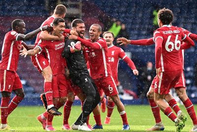 FOTO: Liga Inggris, Gol Kiper Alisson Membawa Liverpool Kalahkan West Brom 2-1