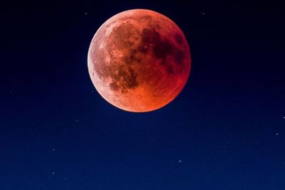 Ini yang Harus Kamu Tau Tentang Blood Moon Pertama di Tahun 2021, Akan Muncul pada 26 Mei