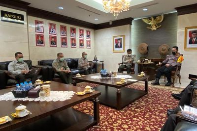 Ditemui Mentan, Kapolri Minta Data Petani yang Dapat Pupuk Subsidi, untuk Apa?