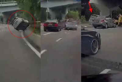 Detik-detik Mobil Kehilangan Kendali saat Melaju Kencang & Hampir Tabrak Banyak Kendaraan