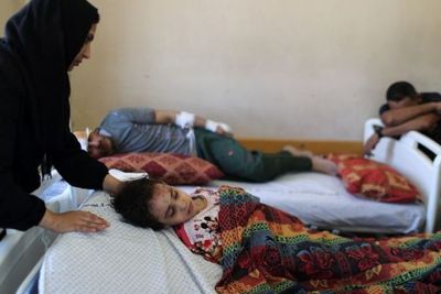 Gadis Palestina Selamat Setelah 7 Jam Terjebak Reruntuhan Rumahnya yang Dibom Israel
