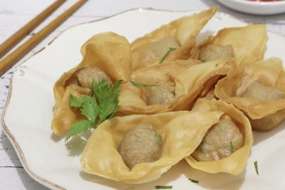 Begini Cara Mudah Membuat Pangsit Goreng