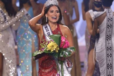 Miss Universe Andrea Meza Memicu Kontroversi Setelah Foto Pernikahan Miripnya Tersebar