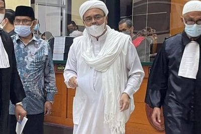 Bacakan Pledoi, HRS: Kasus Saya Pelanggaran Prokes, Tapi Saya Seperti Tahanan Teroris