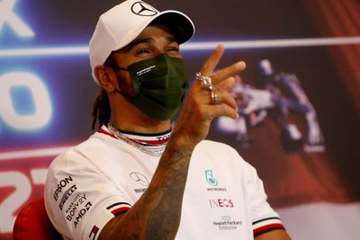 Lewis Hamilton: Formula 1 Itu Olahraga Miliarder