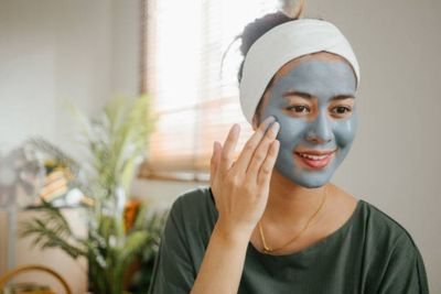 Cara Membuat Masker Komedo Alami yang Terbukti Ampuh