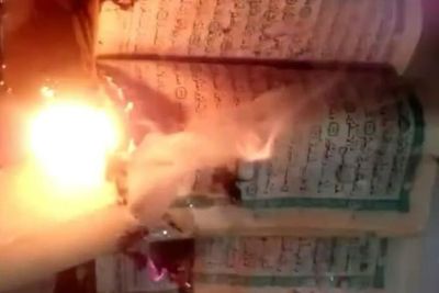 Viral Cewek Bakar Al-Quran Hingga Sebut Mampus ke Warga Gaza, Netizen Berang