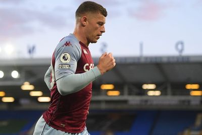 Gelandang Aston Villa Ross Barkley Terciduk Mabuk di Bar dan Terlibat Pertengkaran