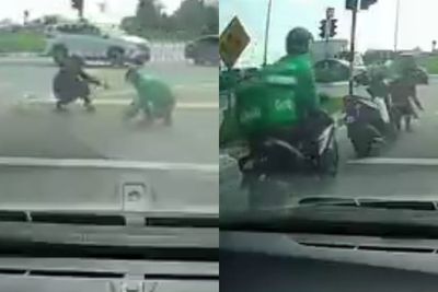 Salut! Video Driver Grab Bersihkan Paku yang Berserakan di Jalan Viral, Kini Banjir Pujian