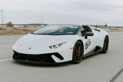 Pria di Zimbabwe Rela Puasa 33 Hari Demi Beli Mobil Lamborghini, Berujung Masuk RS