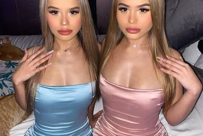 The Connell Twins Pamer Foto Telanjang Dada di Instagram, Netizen: Tinggal Dinikmati