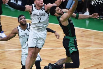 FOTO: Playoff NBA, Celtics Kalahkan Nets 125-119 Untuk Keunggulan Seri 2-1