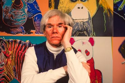 Jam Tangan Patek Philippe Milik Andy Warhol Dilelang