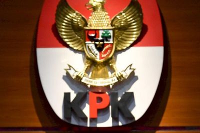 Penyidik KPK Stepanus Robin Pattuju Diberhentikan Tidak Hormat