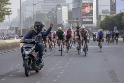 Viral Rombongan Pesepeda Diacungi Jari Tengah, Kadishub DKI Bela Pemotor