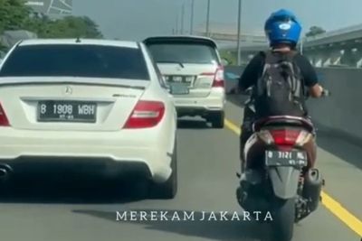 Aksi Santuy Pemotor NMAX di Jalan Tol Jagorawi Viral, Berujung Dicari Polisi
