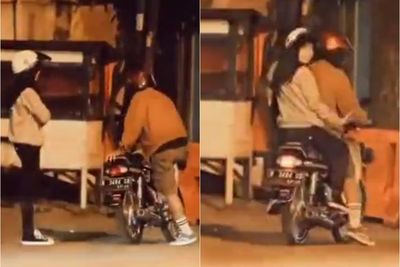 Bikin Iri! Meski Naik Motor Tua Mogok Pasangan Ini Tetap Mesra, Netizen Salfok ke Ceweknya