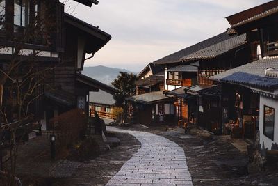 Rumah-rumah Kosong di Jepang Tengah Dijual