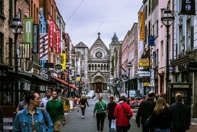 Per 19 Juli Nanti, Irlandia Izinkan Kedatangan Turis AS