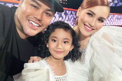 Ivan Gunawan Foto Bareng Ayu Ting Ting dan Bilqis, Netizen: Fix Serasi, Cepat ke Pelaminan