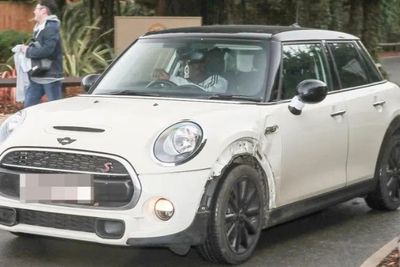 Cerita Bintang Chelsea, N Golo Kante yang Setia Pakai Mobil Mini Cooper