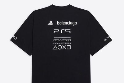 Balenciaga Jual T-Shirt PlayStation 5 dengan Harga yang Lebih Mahal dari Consolenya