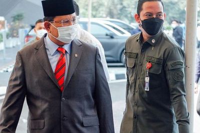 Polemik Belanja Alutsista Rp1,7 Kuadriliun, Ajudan Prabowo Bela Bosnya: Maju Terus, Pak