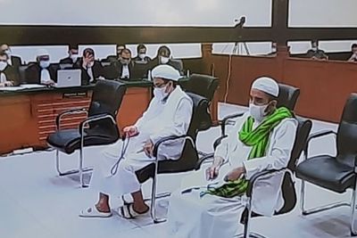 Menantu Habib Rizieq Shihab Dituntut Dua Tahun Penjara untuk Kasus RS UMMI