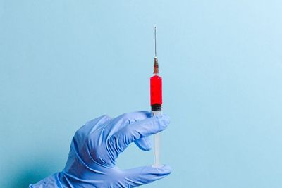 Ilmuwan Kembangkan Teknologi yang Membantu Fobia Jarum Tetap Mendapatkan Suntikan Vaksin