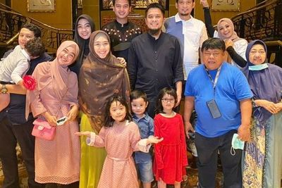Ramai Hujatan, Suami Oki Setiana Dewi Unggah Bukti Sedekah Ria Ricis, Sampai Ratusan Juta