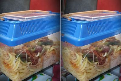 Bukan Pakai Tupperware, Pria Ini Masukkan Makanan yang Dibelinya dalam Tempat Ikan Hias