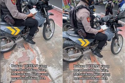 Momen Polisi yang Baca Al-Quran di Sela-sela Bertugas, Bikin Netizen Kagum