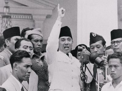 Mengungkap 16 Kata-kata Bijak Soekarno yang Terbukti Jadi Kenyataan!