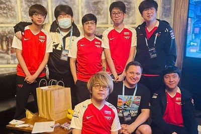 Whitemon dan Xepher Jadi Pemain Dota 2 Pertama di Indonesia yang Amankan Tempat TI 10
