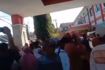 Viral Ratusan Warga Mau Ambil Paksa Jenazah Kasun dari RS Karena Tak Percaya COVID-19