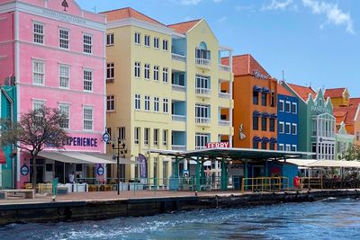 Pulau Curacao Melonggarkan Protokol COVID-19 serta Memberikan Inap Hotel Gratis