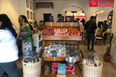 Intip Suasana dan Produk Kafe Kopi Perempuan Tani di Jaksel, Ada Sayur Hingga Stupa