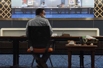 Kasus Covid-19 di DKI Melonjak, Akankah PPKM Mikro Dillanjutkan? Anies: Belum Tahu