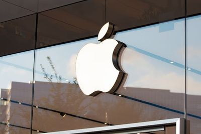 Di AS, Orang yang Sudah Divaksin Boleh Masuk Apple Store Tanpa Pakai Masker!