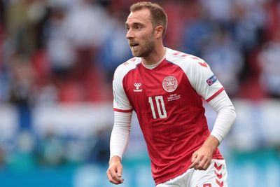 Nyaris Tewas karena Serangan Jantung di Lapangan, Christian Eriksen Langsung Ingin Main
