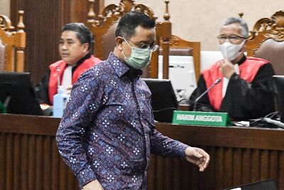 Ketua DPC PDIP Kendal Bernyanyi , Ngaku Terima Rp508 Juta dari Juliari Batubara