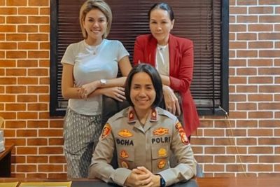 Sambangi Polres Jakarta Barat, Nikita Mirzani Tanggapi Kasus yang Menimpa Anji