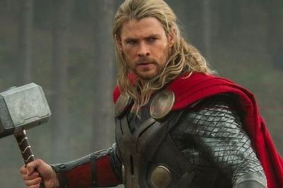 Chris Pratt Sebut Chris Hemsworth Naik Level di Film Thor 4
